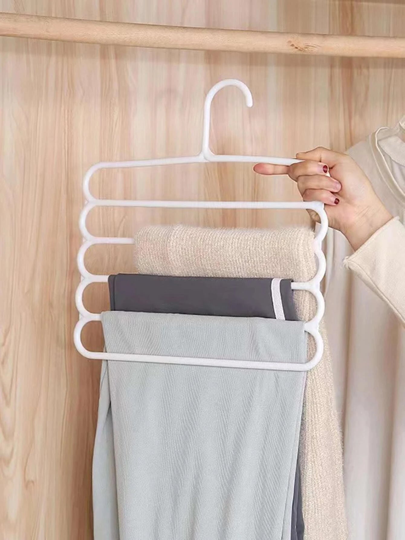 Multifunctional Pants Hanger – Space-Saving Closet Organizer for Jeans, Trousers, Skirts & More (1Pc, White)
