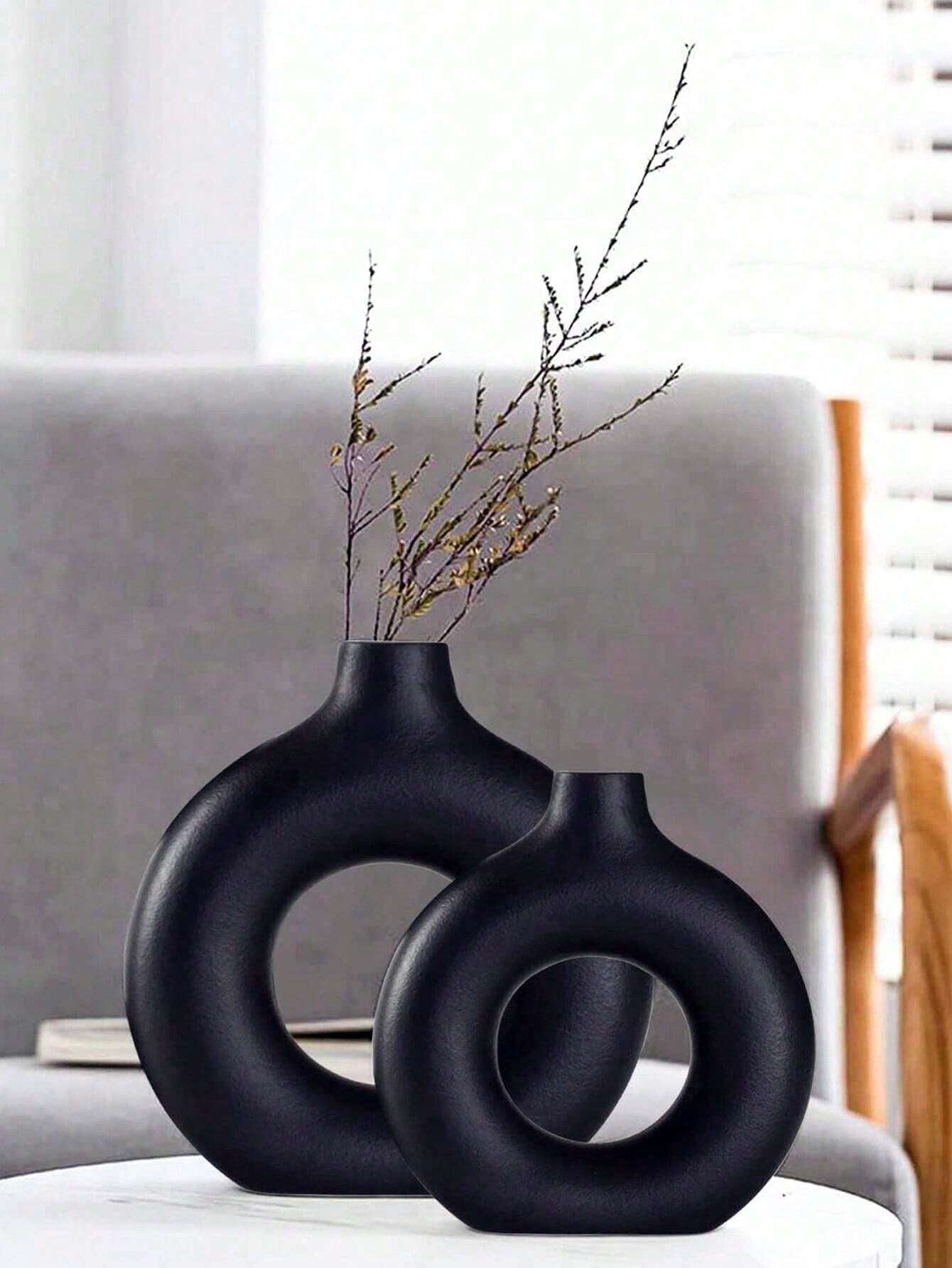 Black Circular Plastic Flower Vase – Modern Minimalist Vase for Dried & Faux Floral Arrangements