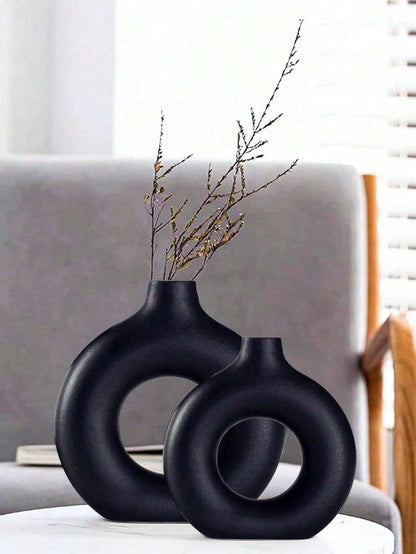 Black Circular Plastic Flower Vase – Modern Minimalist Vase for Dried & Faux Floral Arrangements