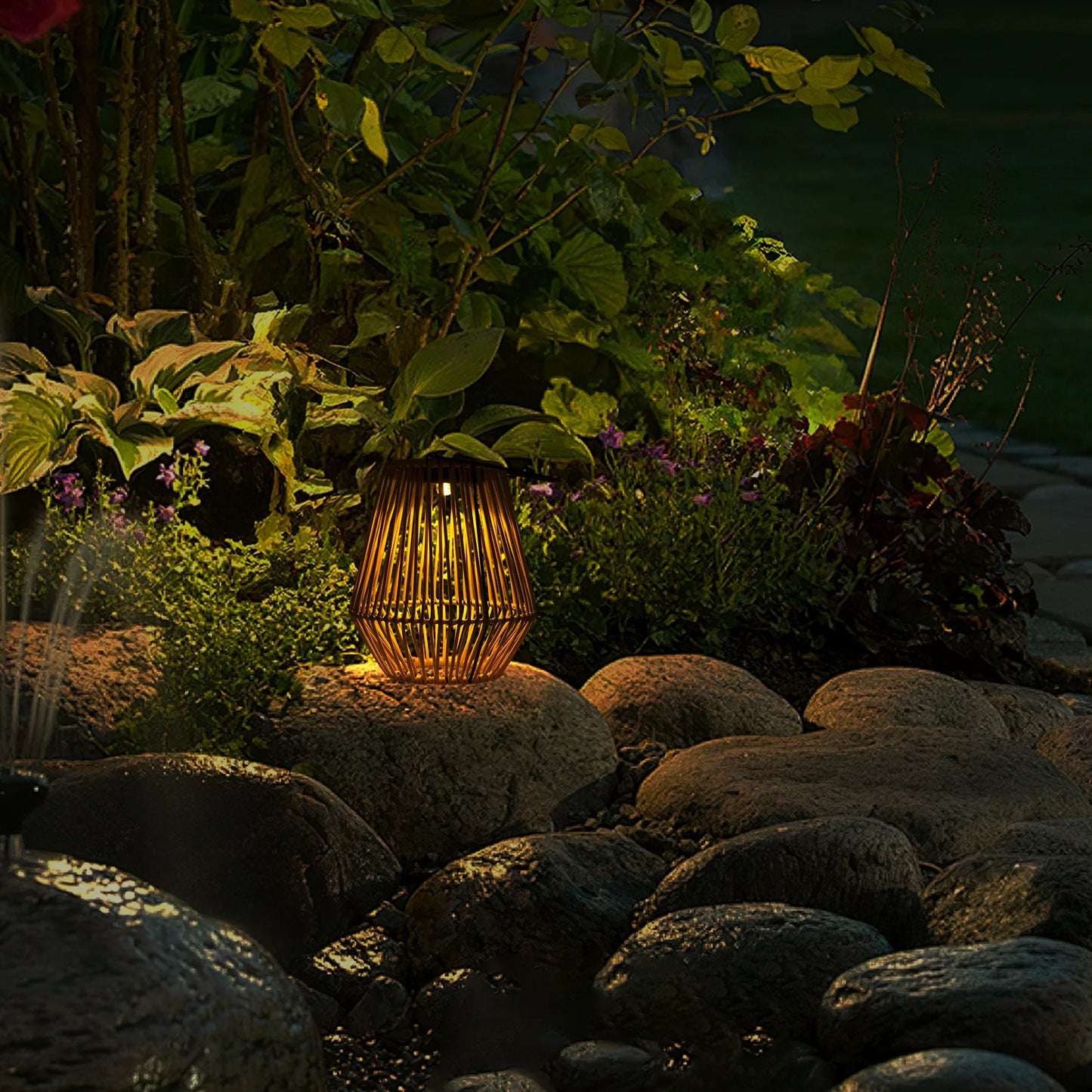 Solar Powered Outdoor Rattan Lantern – Waterproof LED Garden Light with Auto On/Off